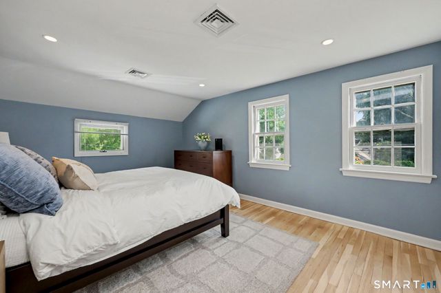 140 East Avenue 140, New Canaan, CT 06840
