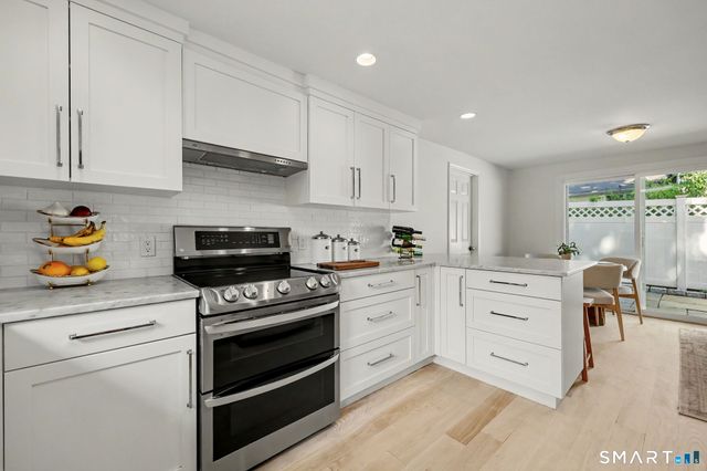 140 East Avenue 140, New Canaan, CT 06840