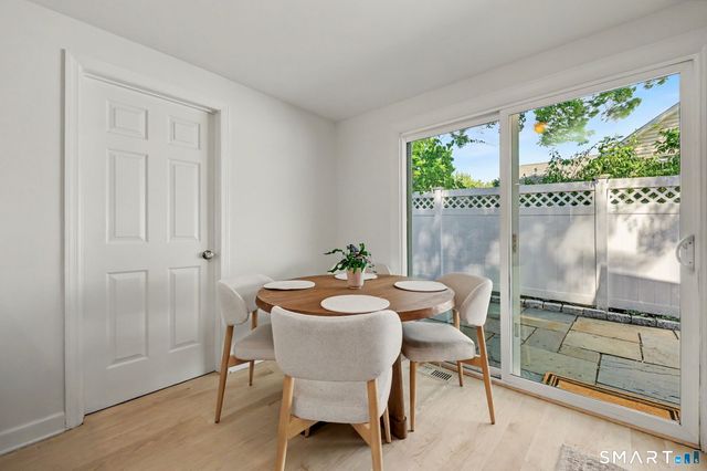 140 East Avenue 140, New Canaan, CT 06840