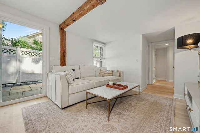 140 East Avenue 140, New Canaan, CT 06840