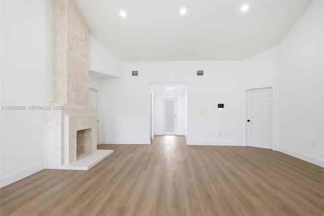 4122 NW 11th Pl, Miami, FL 33127