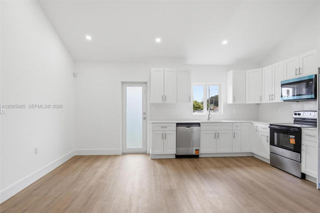 4122 NW 11th Pl, Miami, FL 33127