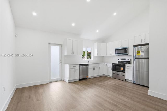 4122 NW 11th Pl, Miami, FL 33127