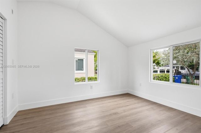 4122 NW 11th Pl, Miami, FL 33127