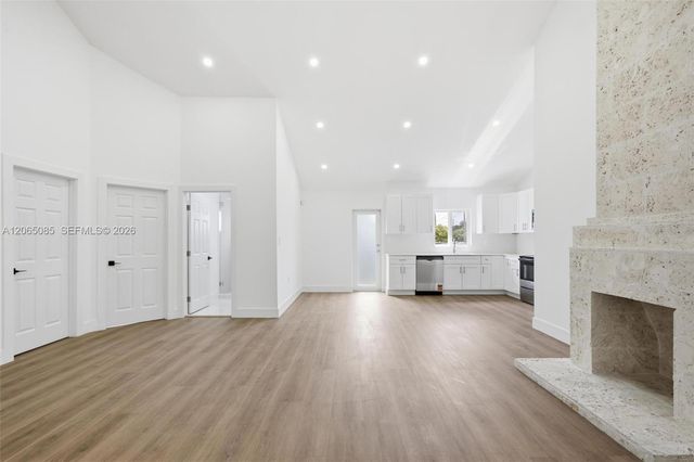 4122 NW 11th Pl, Miami, FL 33127