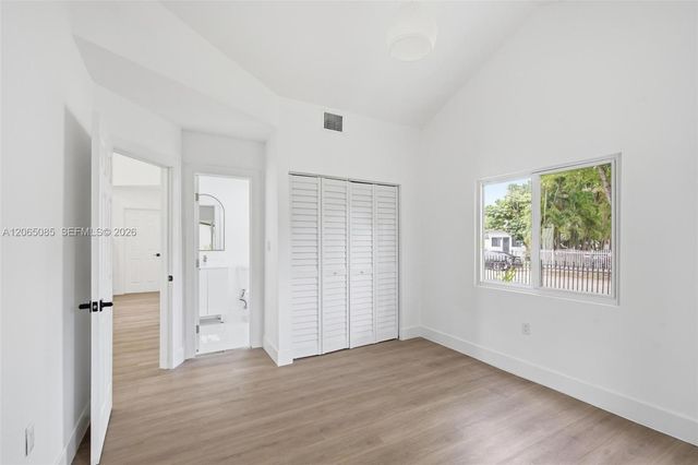 4122 NW 11th Pl, Miami, FL 33127