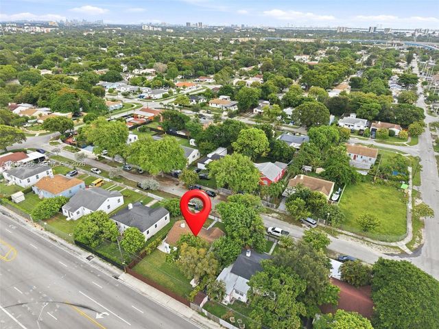 4122 NW 11th Pl, Miami, FL 33127