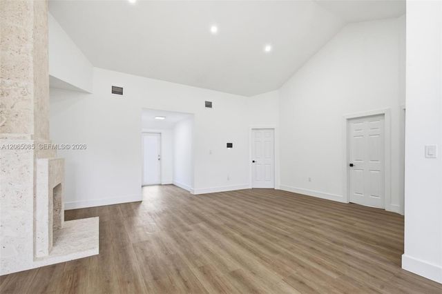 4122 NW 11th Pl, Miami, FL 33127