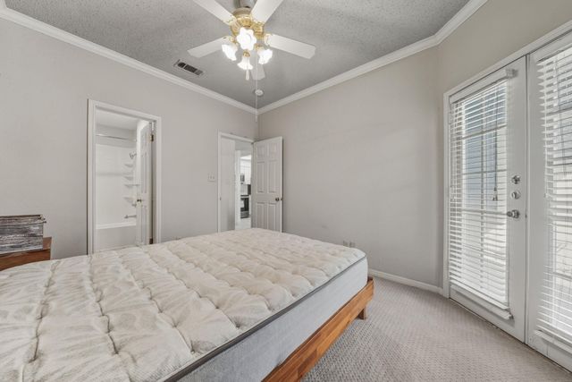 3111 Tom Green ST 306, Austin, TX 78705