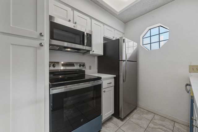 3111 Tom Green ST 306, Austin, TX 78705