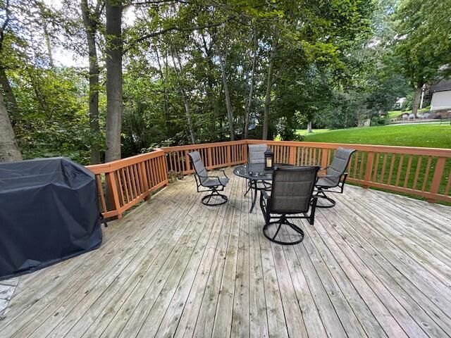 625 Morningside COURT, Saukville, WI 53080