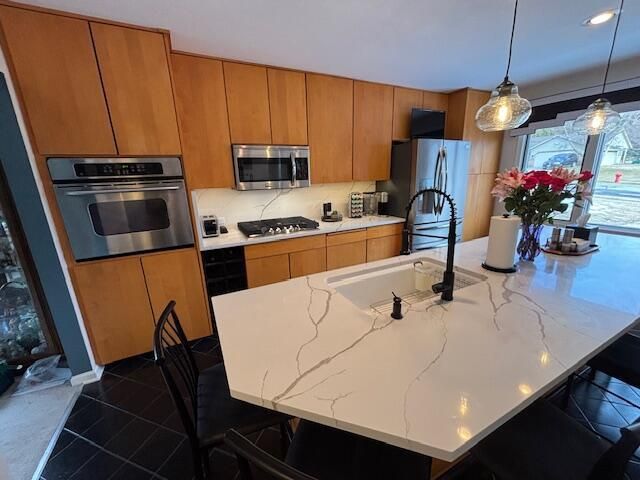625 Morningside COURT, Saukville, WI 53080