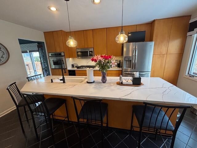 625 Morningside COURT, Saukville, WI 53080