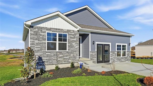 21765 S Madison Street, Spring Hill, KS 66083