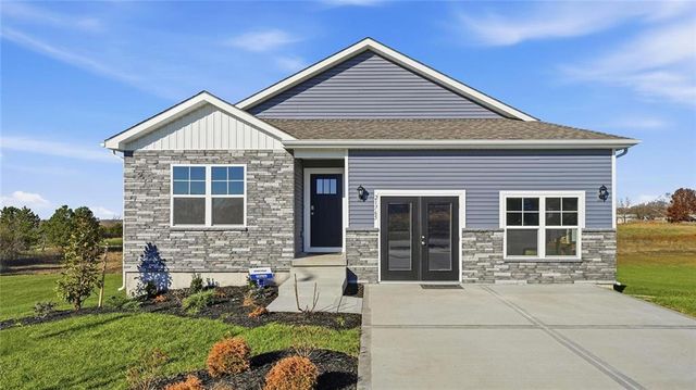 21765 S Madison Street, Spring Hill, KS 66083