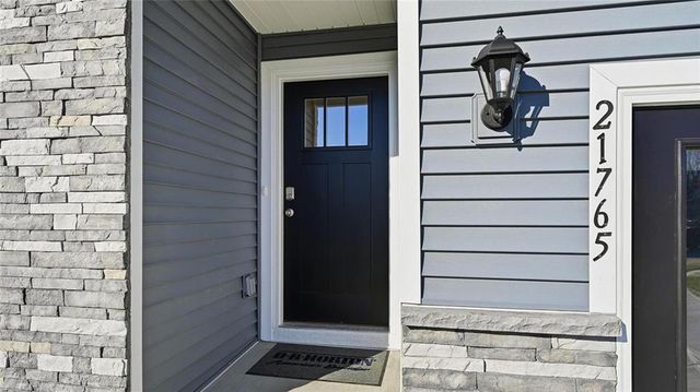 21765 S Madison Street, Spring Hill, KS 66083