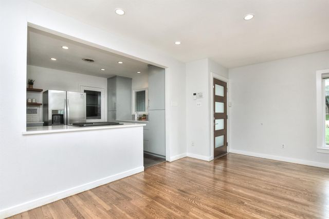 1309 Ridgemont DR, Austin, TX 78723