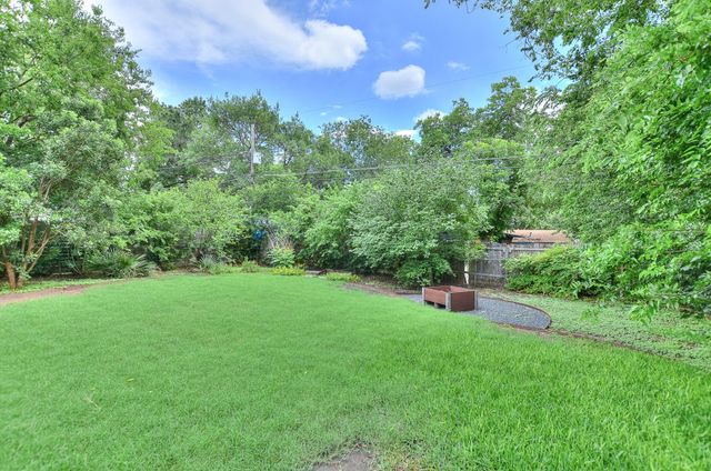 1309 Ridgemont DR, Austin, TX 78723