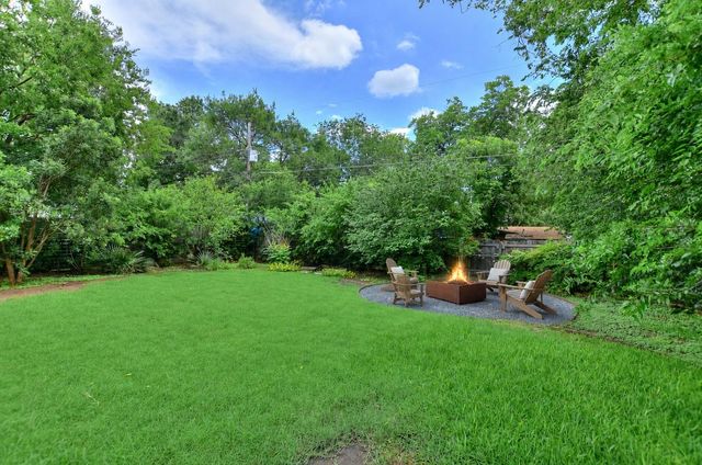 1309 Ridgemont DR, Austin, TX 78723