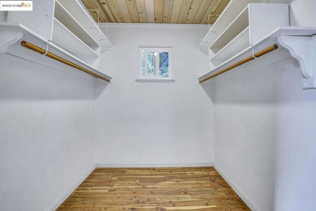 6635 Banning Dr, Oakland, CA 94611