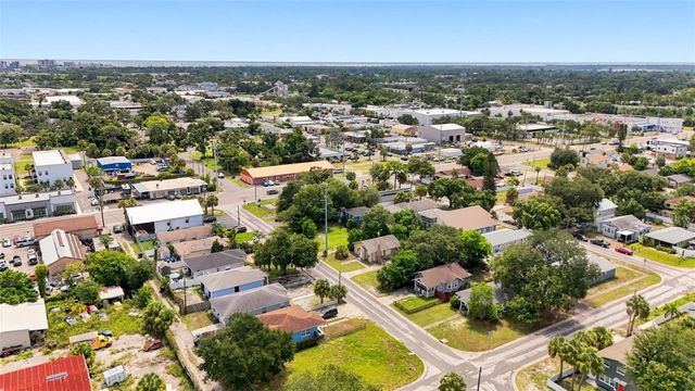 2848 EMERSON AVENUE S, St Petersburg, FL 33712