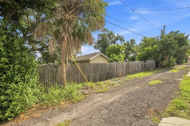 2848 EMERSON AVENUE S, St Petersburg, FL 33712