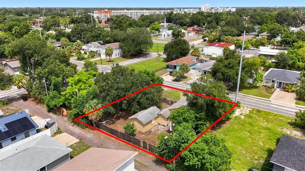 2848 EMERSON AVENUE S, St Petersburg, FL 33712