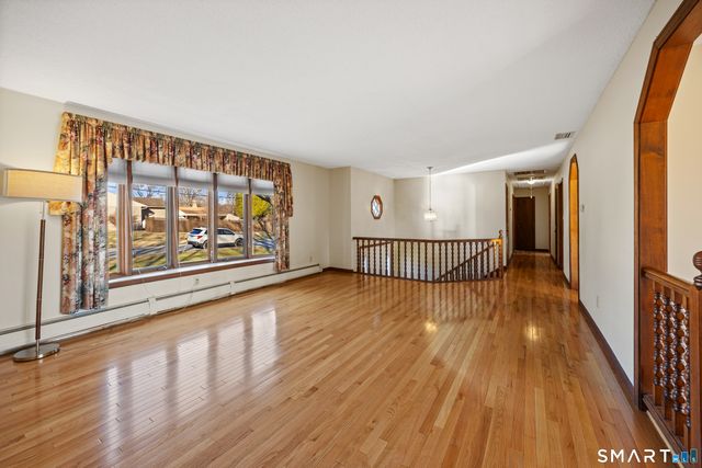 622 Lakeside Boulevard West, Waterbury, CT 06708