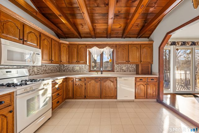 622 Lakeside Boulevard West, Waterbury, CT 06708