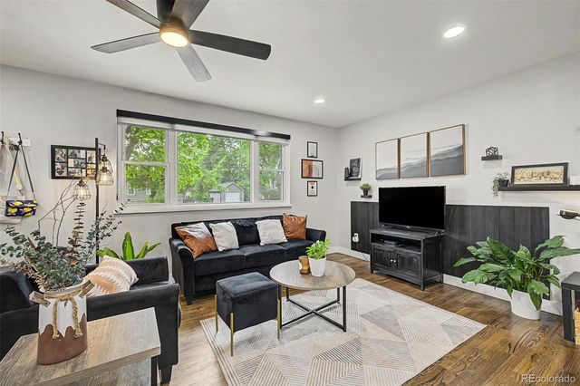 100 Xavier Street, Denver, CO 80219