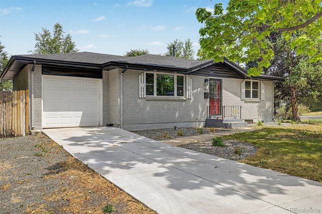 100 Xavier Street, Denver, CO 80219