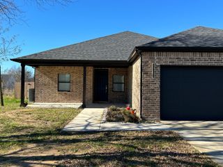 1082 Pearl Harbor Street, Tool, TX 75143