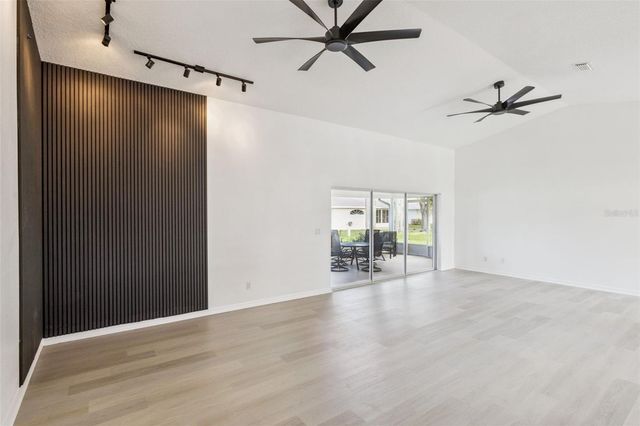 5729 KING JAMES AVENUE, Leesburg, FL 34748