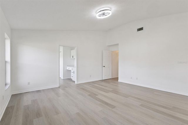 5729 KING JAMES AVENUE, Leesburg, FL 34748