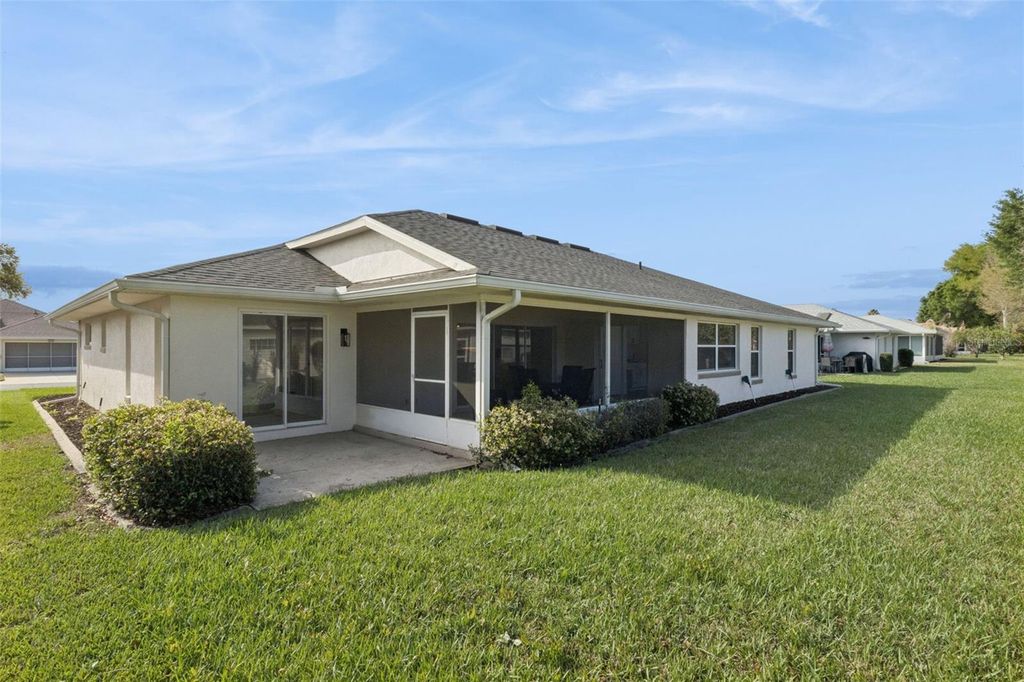 Image 31 of property listing at 5729 KING JAMES AVENUE, Leesburg, FL 34748
