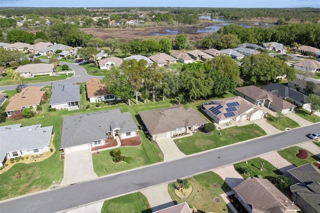 Image 32 of property listing at 5729 KING JAMES AVENUE, Leesburg, FL 34748