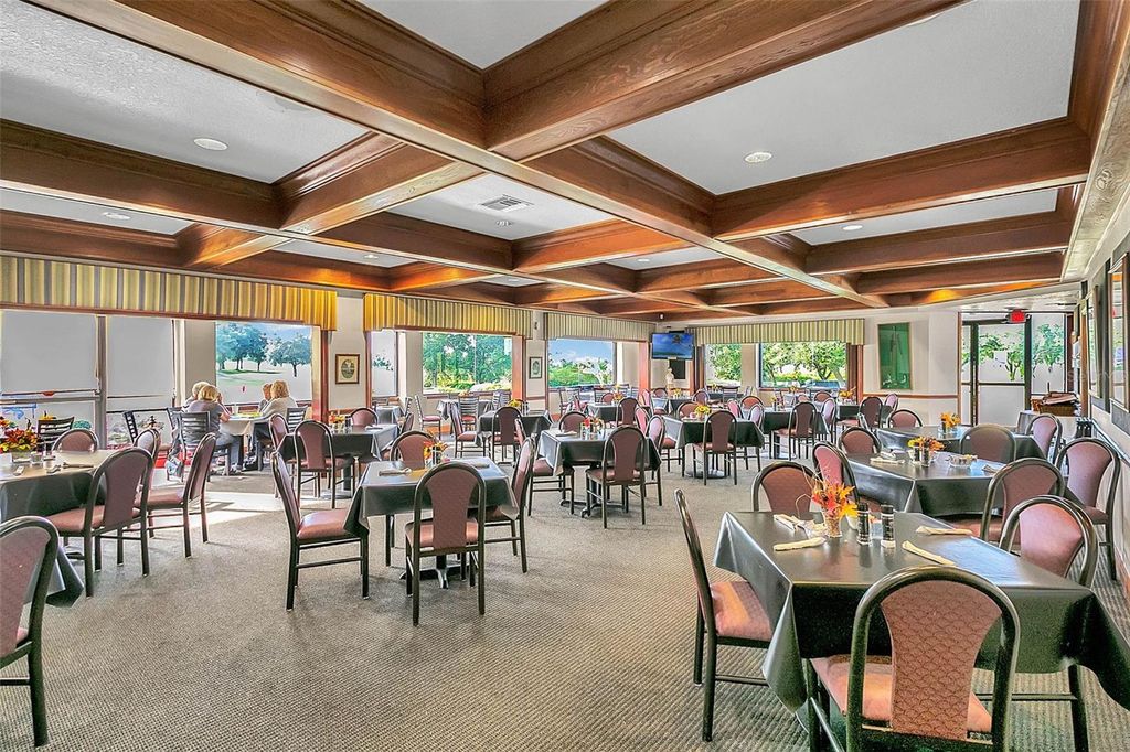 Image 38 of property listing at 5729 KING JAMES AVENUE, Leesburg, FL 34748