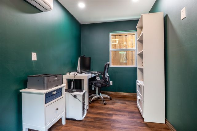 4631 Stanford Avenue, Dallas, TX 75209