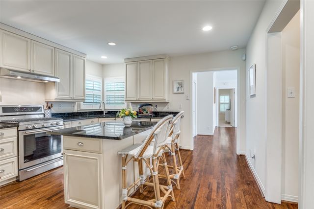 4631 Stanford Avenue, Dallas, TX 75209