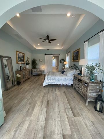 454 SW Vista Lake Drive, Port St. Lucie, Port St Lucie, FL 34953