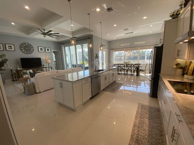 454 SW Vista Lake Drive, Port St. Lucie, Port St Lucie, FL 34953