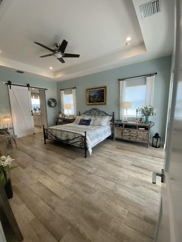 454 SW Vista Lake Drive, Port St. Lucie, Port St Lucie, FL 34953