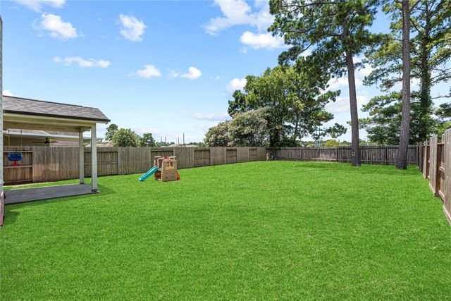 38315 E Sulphur Creek Drive, Magnolia, TX 77355