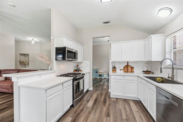 38315 E Sulphur Creek Drive, Magnolia, TX 77355