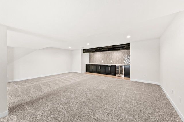 1424 White Deer TRAIL, Waukesha, WI 53189