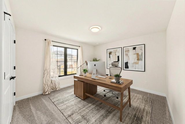 1424 White Deer TRAIL, Waukesha, WI 53189