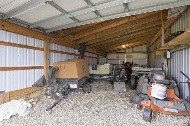 8835 E Mcbrides Road, Vestaburg, MI 48891