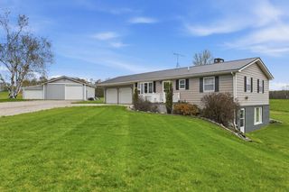 8835 E Mcbrides Road, Vestaburg, MI 48891