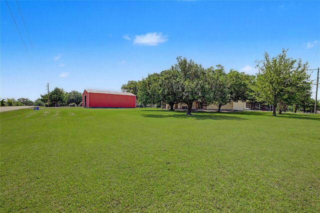 16558 Green Meadow Loop, Willis, TX 77318