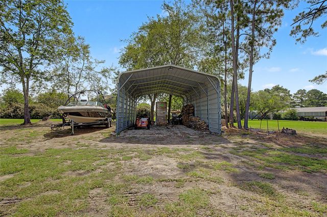 16558 Green Meadow Loop, Willis, TX 77318